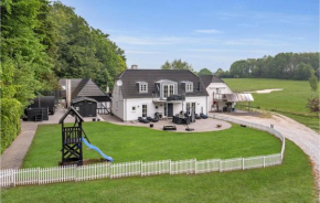 Gorgeous Home In Juelsminde With Sauna, Juelsminde